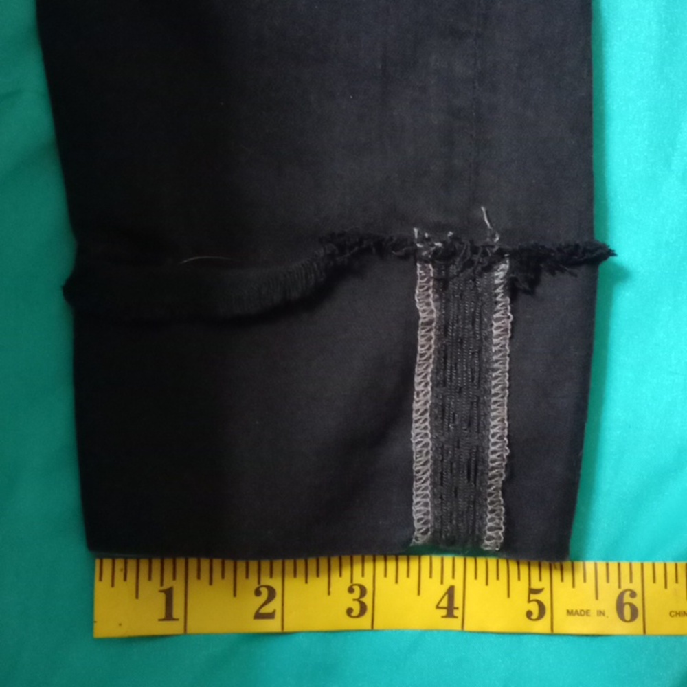 AG BLACK SLIM STRAIGHT CUFFED, SIZE 28 - Picture 11 of 14